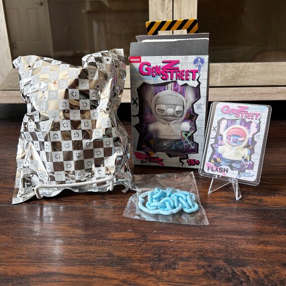 FLASH- Gen Z Stitch- Disney Miniso AUTHENTIC - Picture 2 of 8